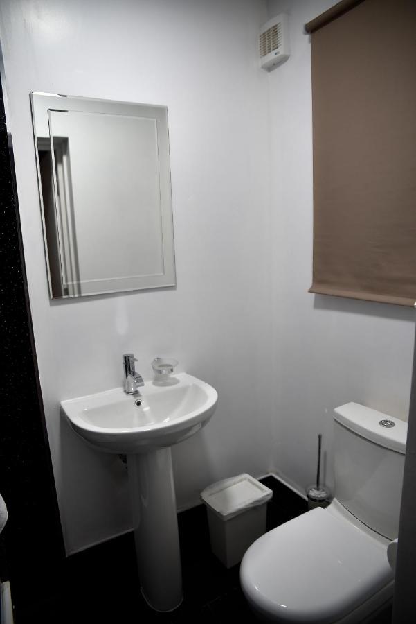 Tbh Hotel Баркінг Екстер'єр фото